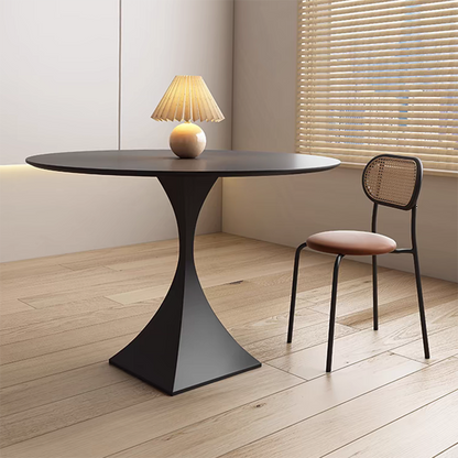 TETRAG Round Dining Table